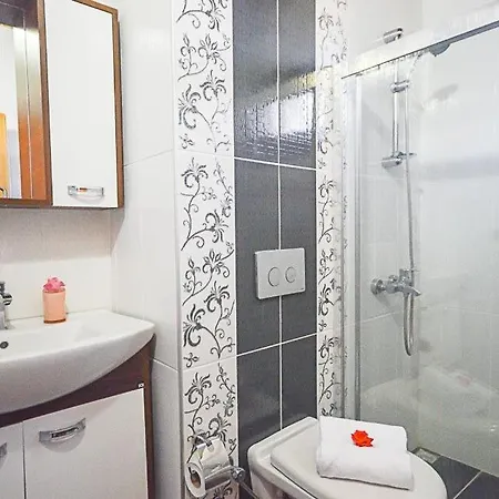 فيلة Sleeps 6 Pool Air Con Wifi