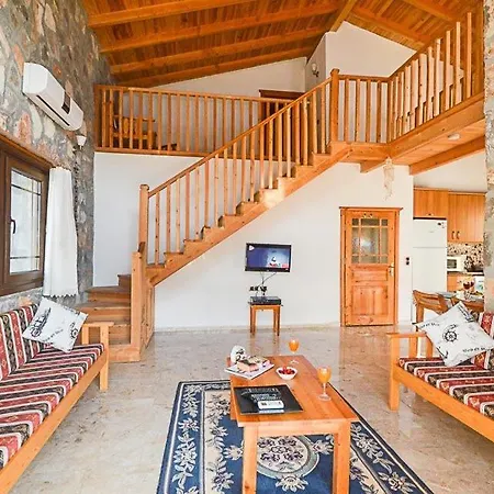 Sleeps 6 Pool Air Con Wifi