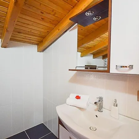 Sleeps 6 Pool Air Con Wifi فيلة كاياكوي