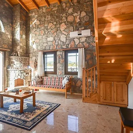 Sleeps 6 Pool Air Con Wifi